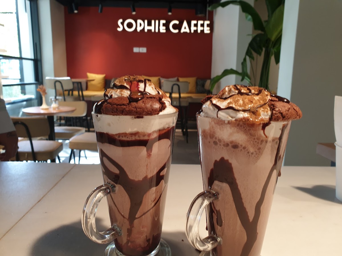 SOPHIE CAFFE photo 5