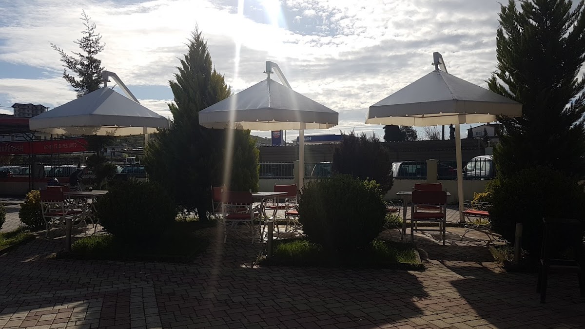 Bar Kafe, Kalçeto, Lavazh & Xhama të Zi "MERI D&D" photo 4