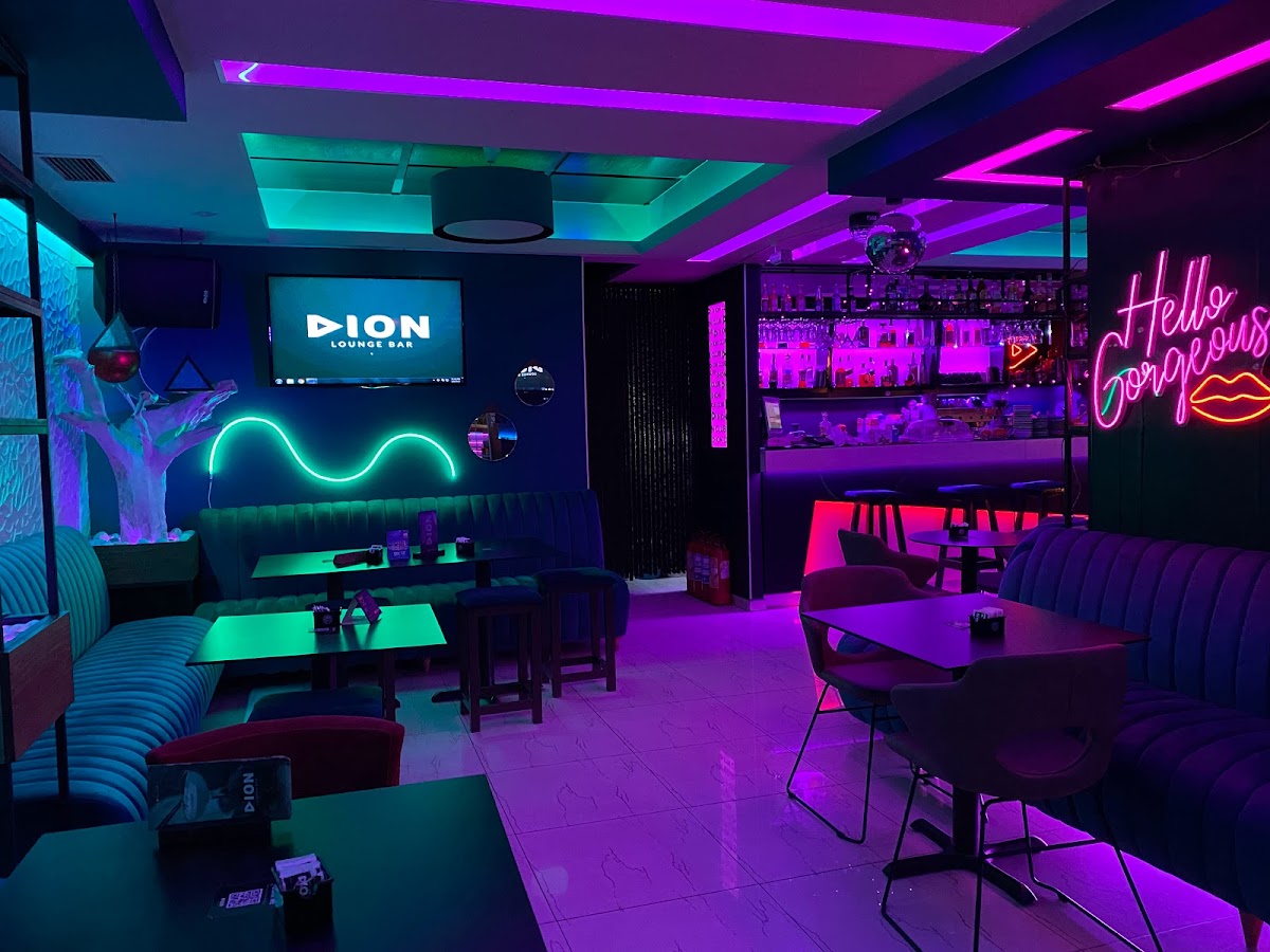 DION LOUNGE BAR photo 4
