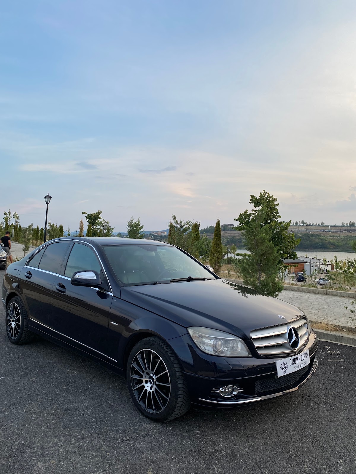 Makina Me Qera ‘Crown Rental’ photo 2