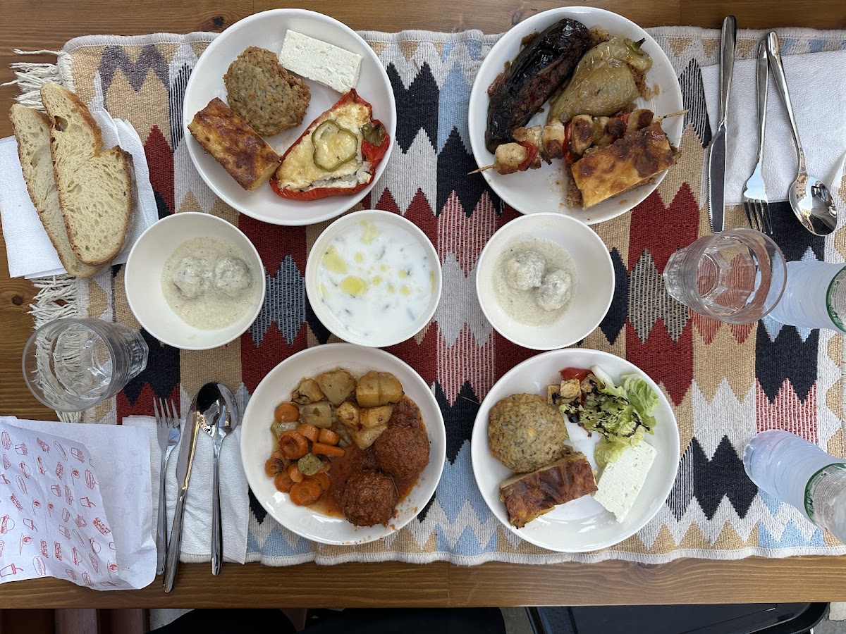 Festival Restaurant photo 4