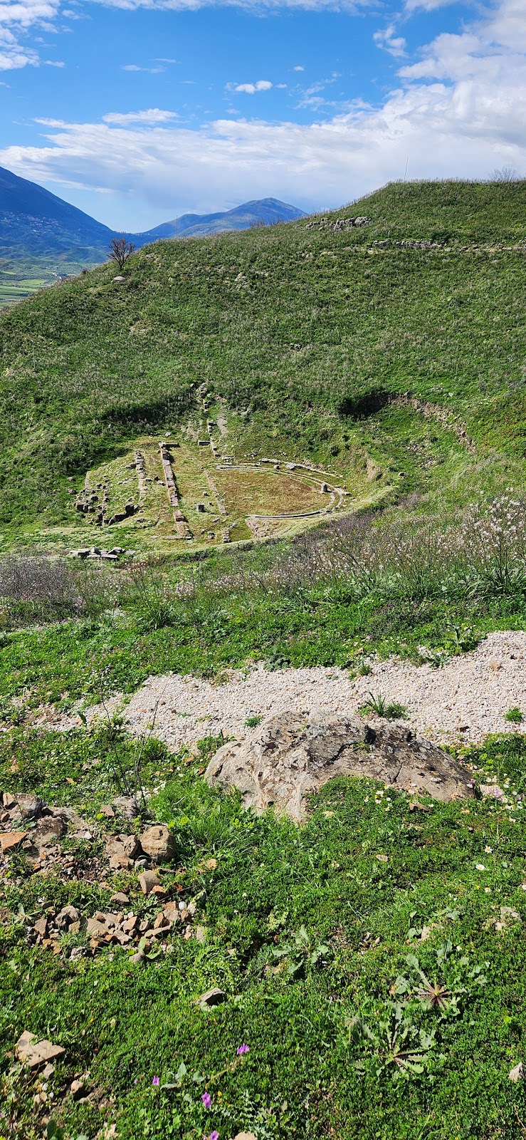 Entrance to archaeological parc Finiwiit photo 5