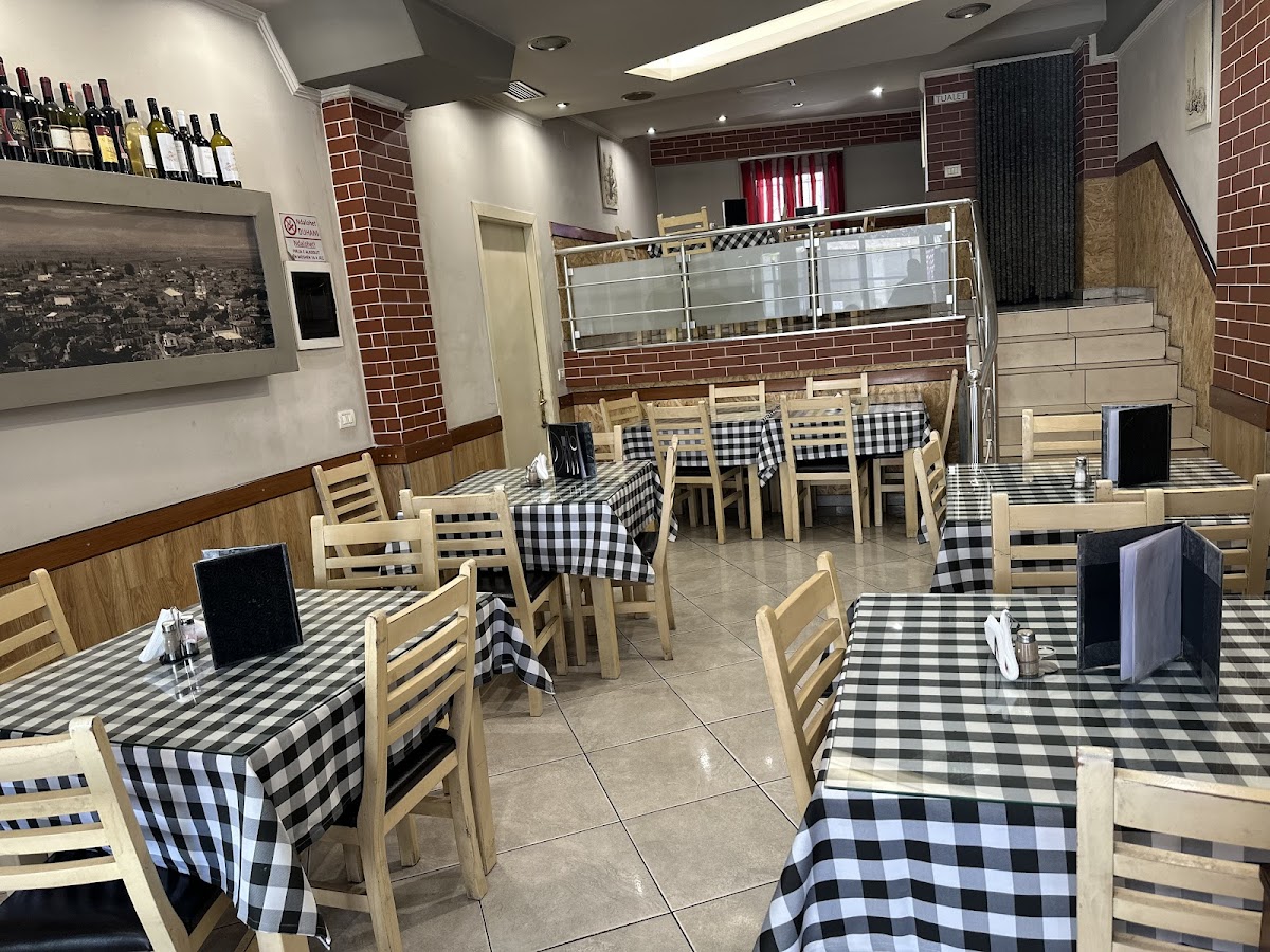 Fast Food Romeo Grill