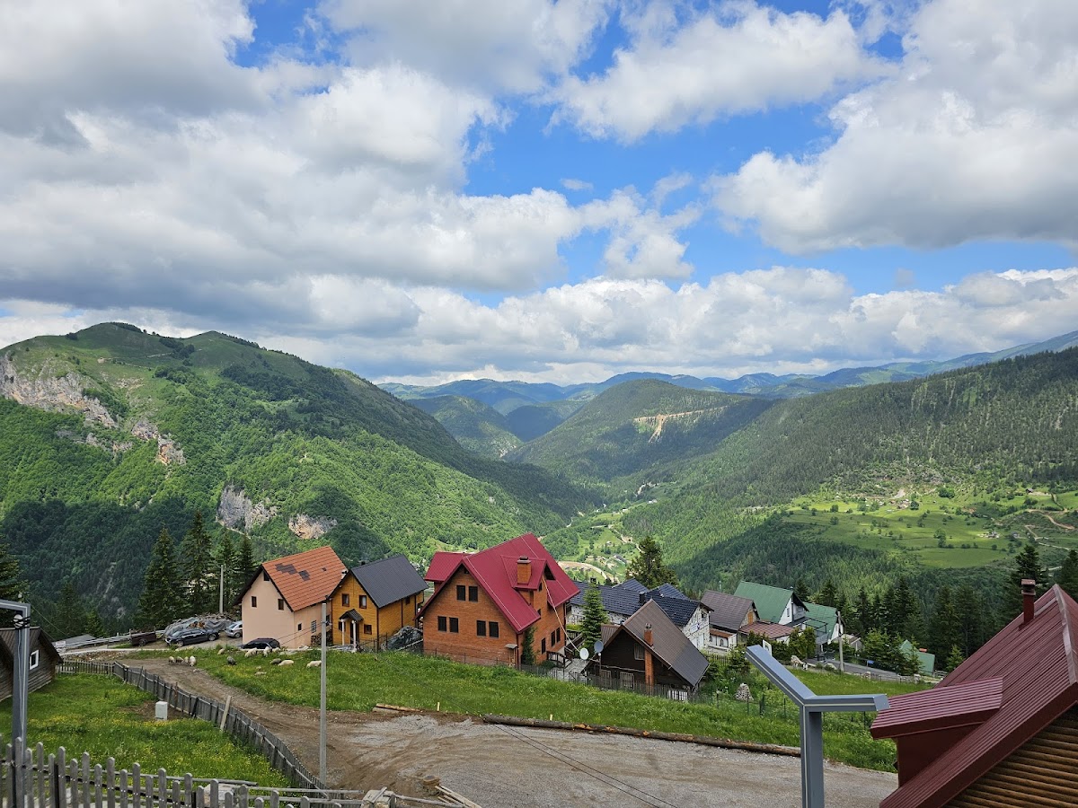 Bjeshkët e Nemuna National Park — Atraksione në Pejë — photo 5