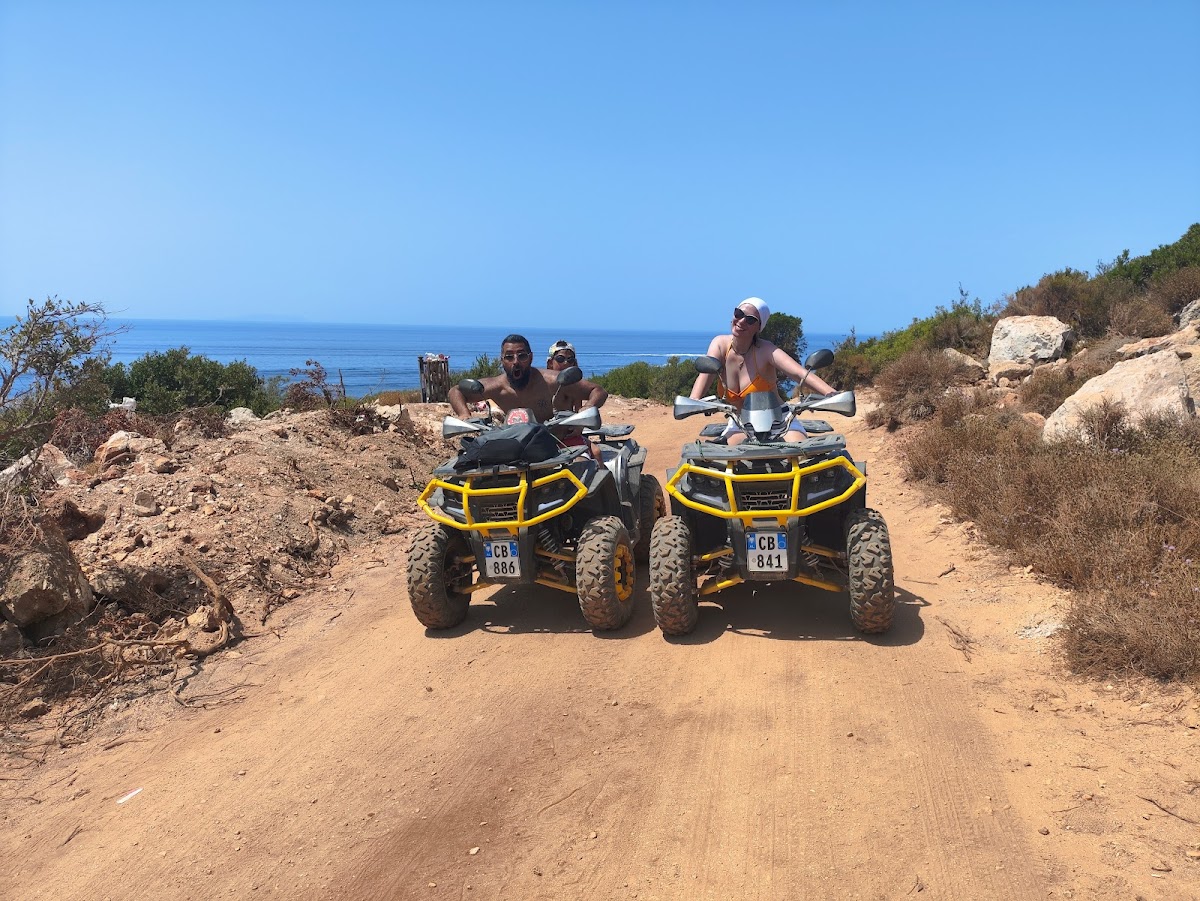 Rent scooter Himara photo 3